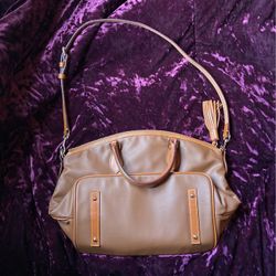 Authentic Dooney & Bourke Handbag in Mint Condition 