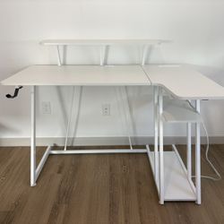 Gaming desk
