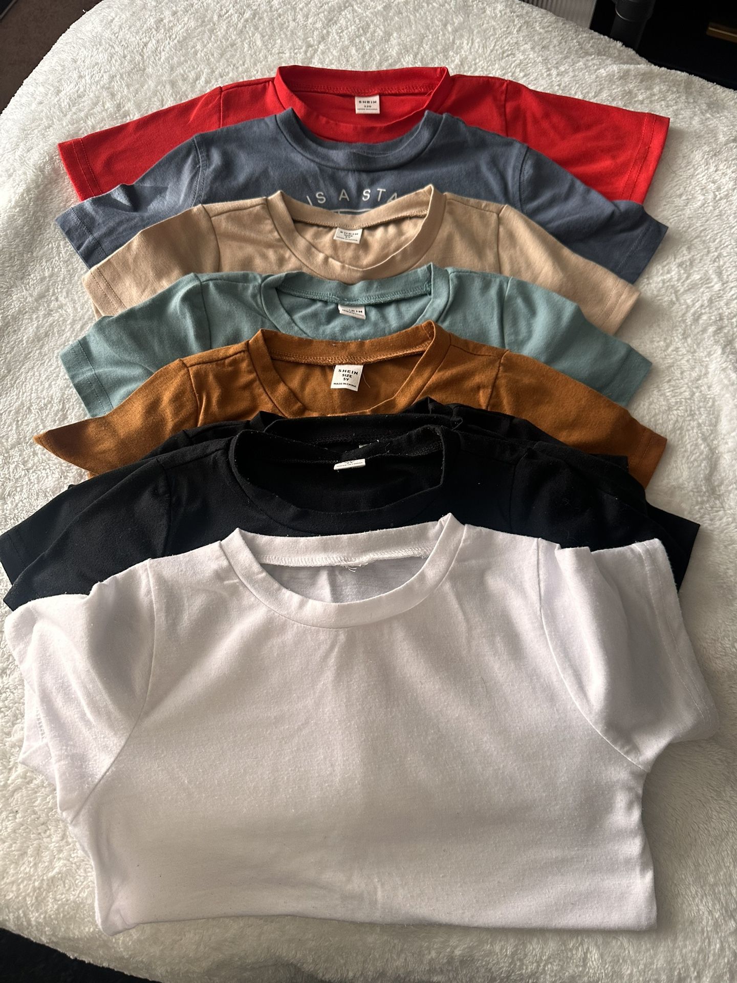 Boy Shirts Almost New $1 Free Socks! 4-5t Shirts 👕