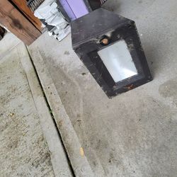 The Barn Lights,  Use.