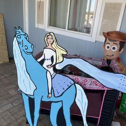 Elsa Christmas Yard Decor