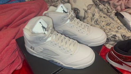 Jordan 5 “White Metallic “