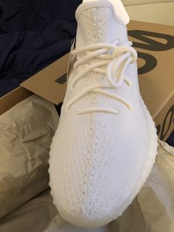 Yeezy Triple White