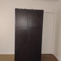 Cabinet Closet 