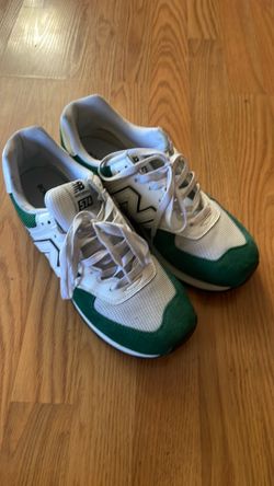 New balances men’s size 10