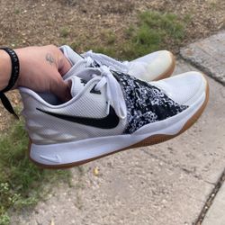 Kyrie 1 shop low white