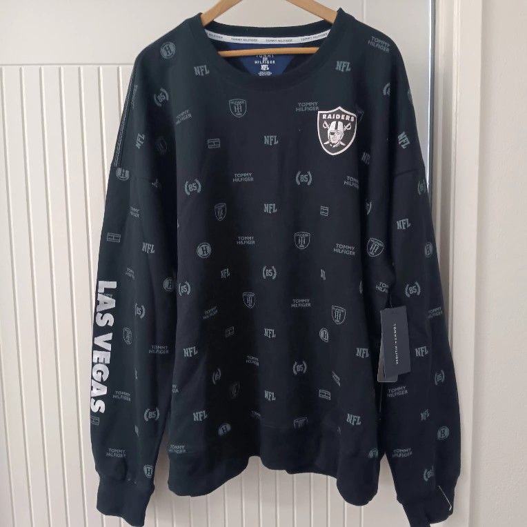Men's Las Vegas Raiders Tommy Hilfiger Black Reid Graphic Pullover Sweater