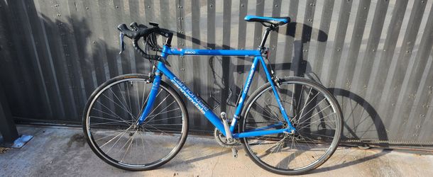 Cannondale Road Bike