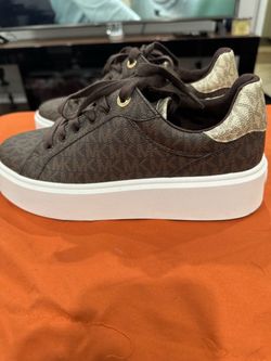 Michael Kors size 9 women  sneakers