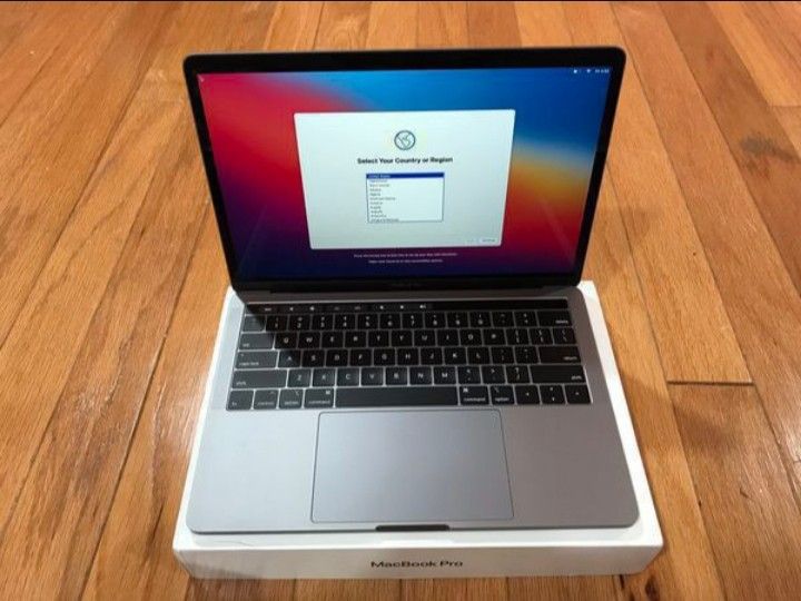 Apple MacBook Pro 15inch Laptop 