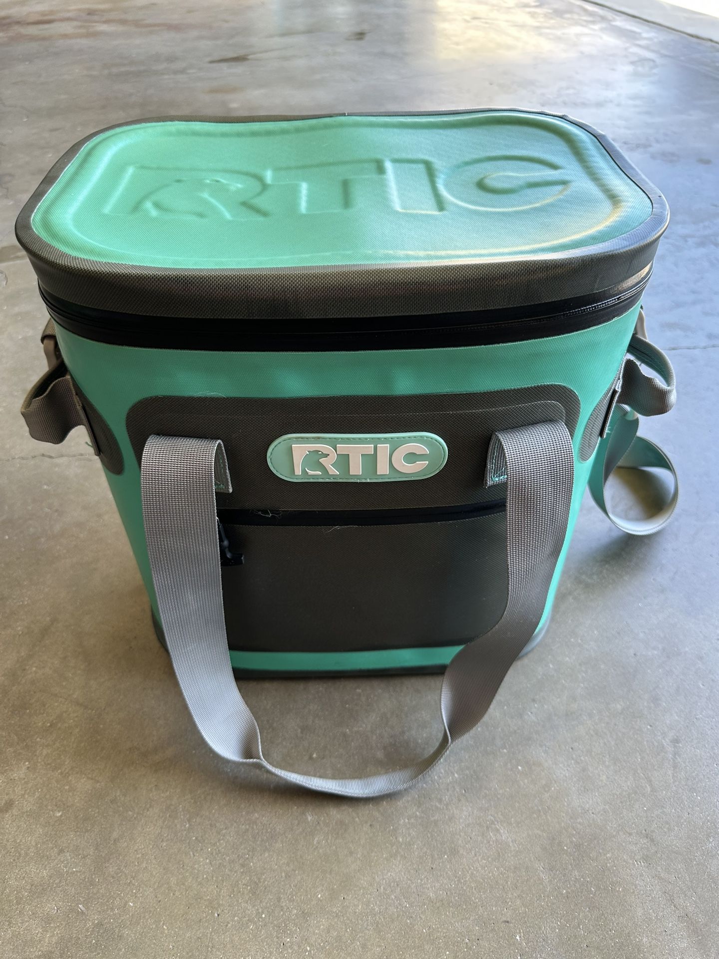 RTIC 20 Soft Cooler