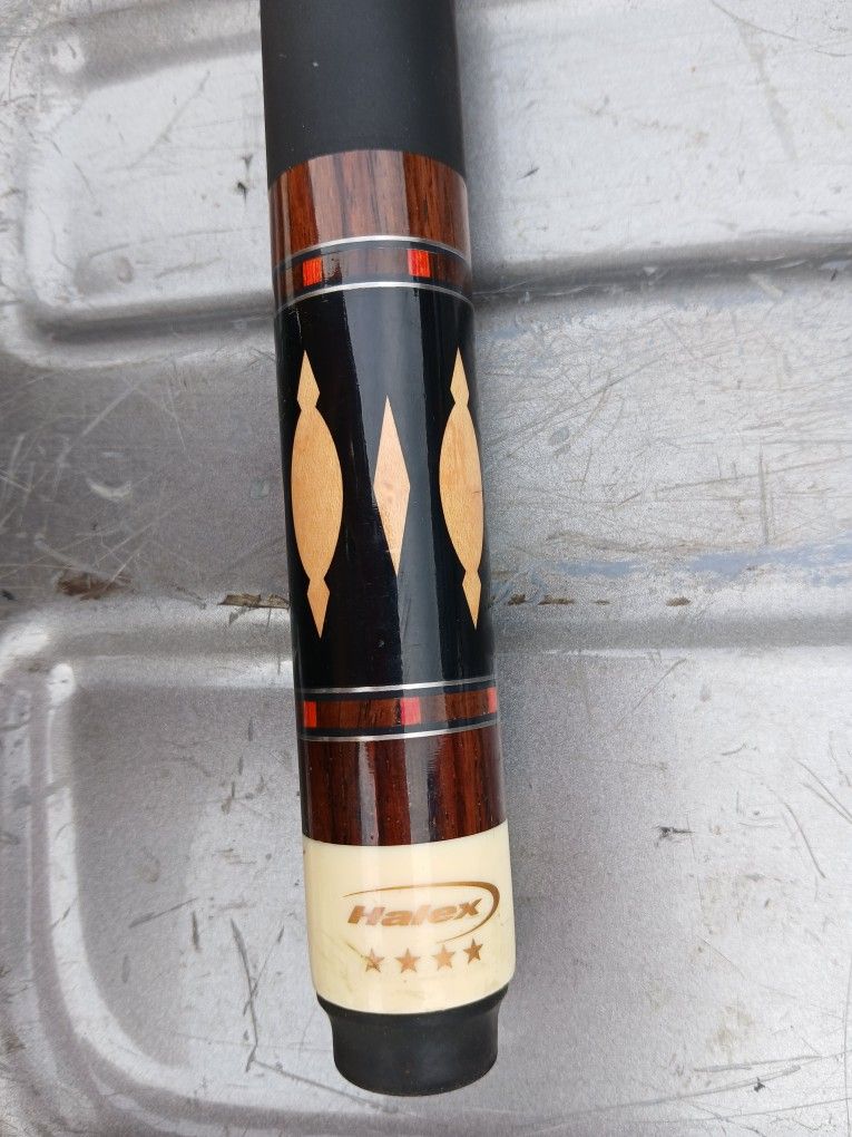 Halex Graphite Pool Cue /58 inches /20 Oz