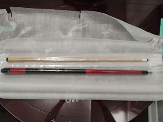 Vintage McDermott Pool Cue (36+ Years Old, Like New Condition)