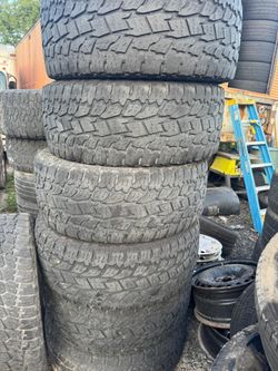 35/12.50/20  Used tires set of “4” 450$  Toyo Adam 954/534/6165