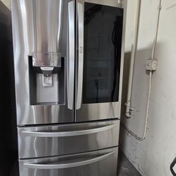 ** Lote De 8 Refrigeradores LG Revisados** ** Lot With 8 LG Refrigerator plug and play**