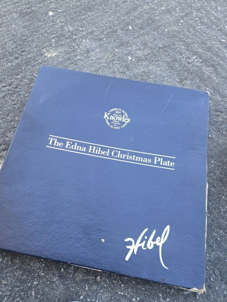 The Edna Hibel Christmas Plate