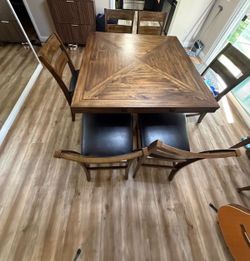 Height Extendable  Dining  Table and 6 hight Chair