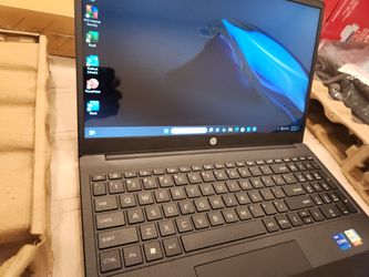 HP Laptop  bundle with new printer. Office 2024, and accesories!
