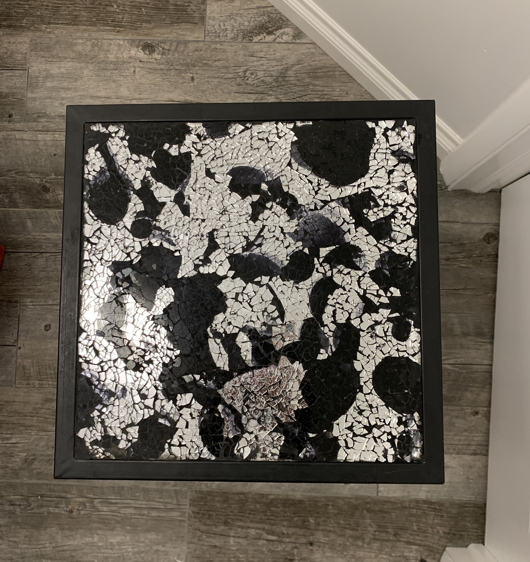 Accent Table