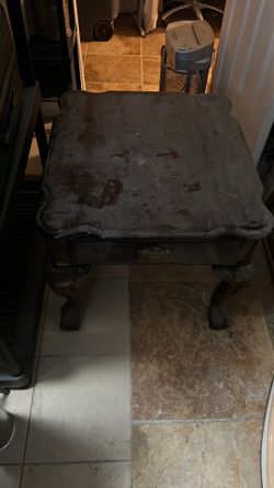End tables 2 cherry oak wood