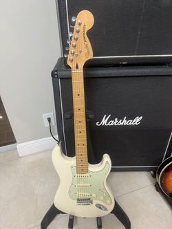 2016 Fender Stratocaster Roadhouse DLX