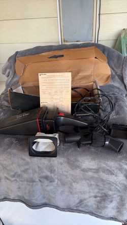 Black & Decker 9511 Car Vac w/Accessories (new with box)new