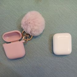 Apple AirPods 2nd Generation Case with Pink Silicone Cover