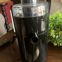 Black Decker 28 Ounce Rapid Juice Extractor