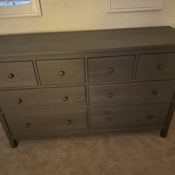 ✨Beautiful Dark Wood Dresser – Excellent Condition ✨