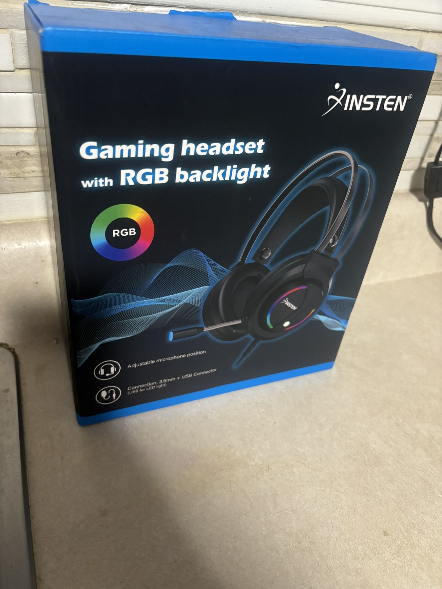 Insten Gaming headset with RGB backlight