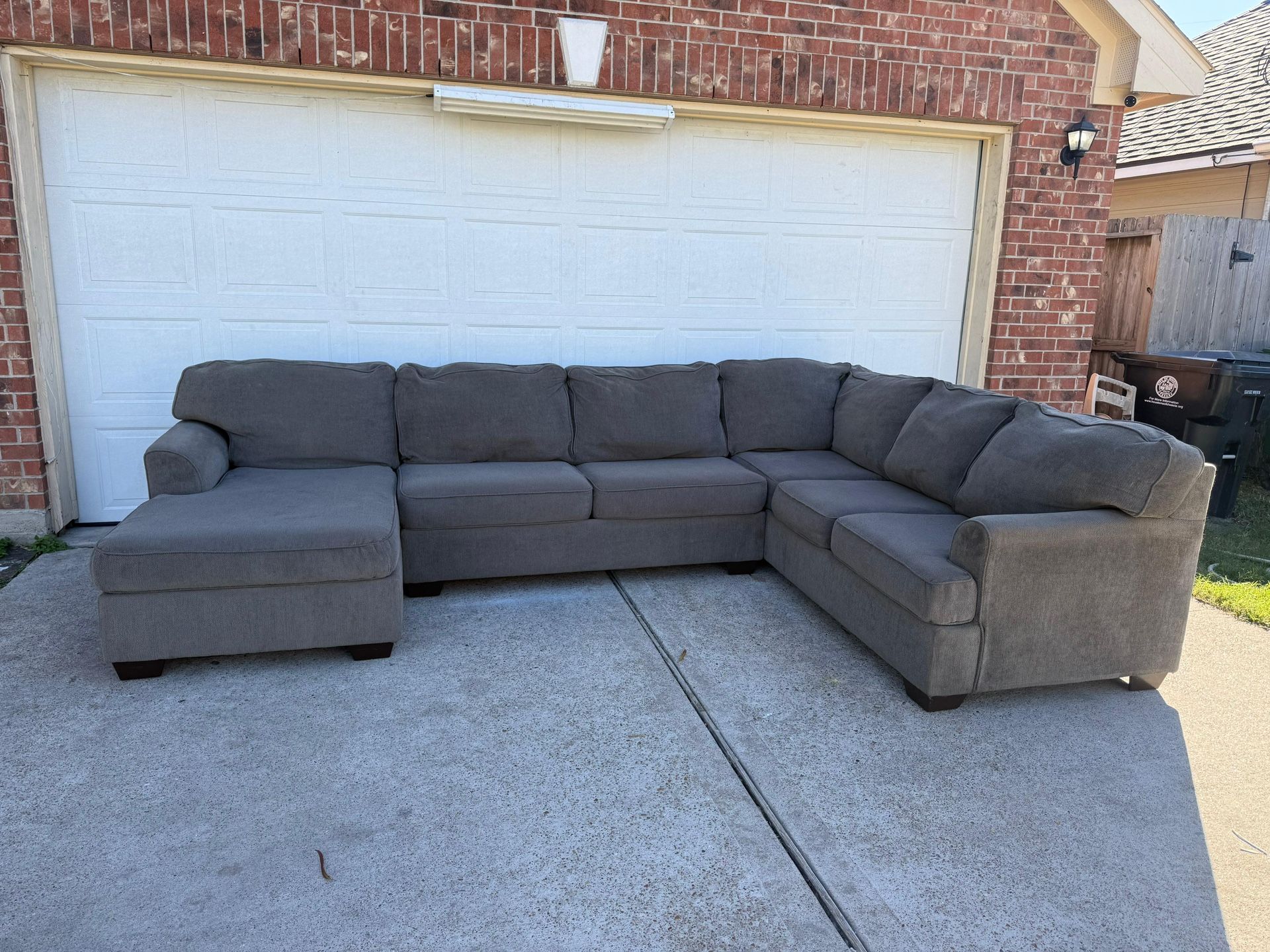 Sectional Couch for Sale in Houston, TX - OfferUp