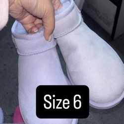 Uggs 60$ I’ll Bring Them To U IN LA‼️‼️‼️