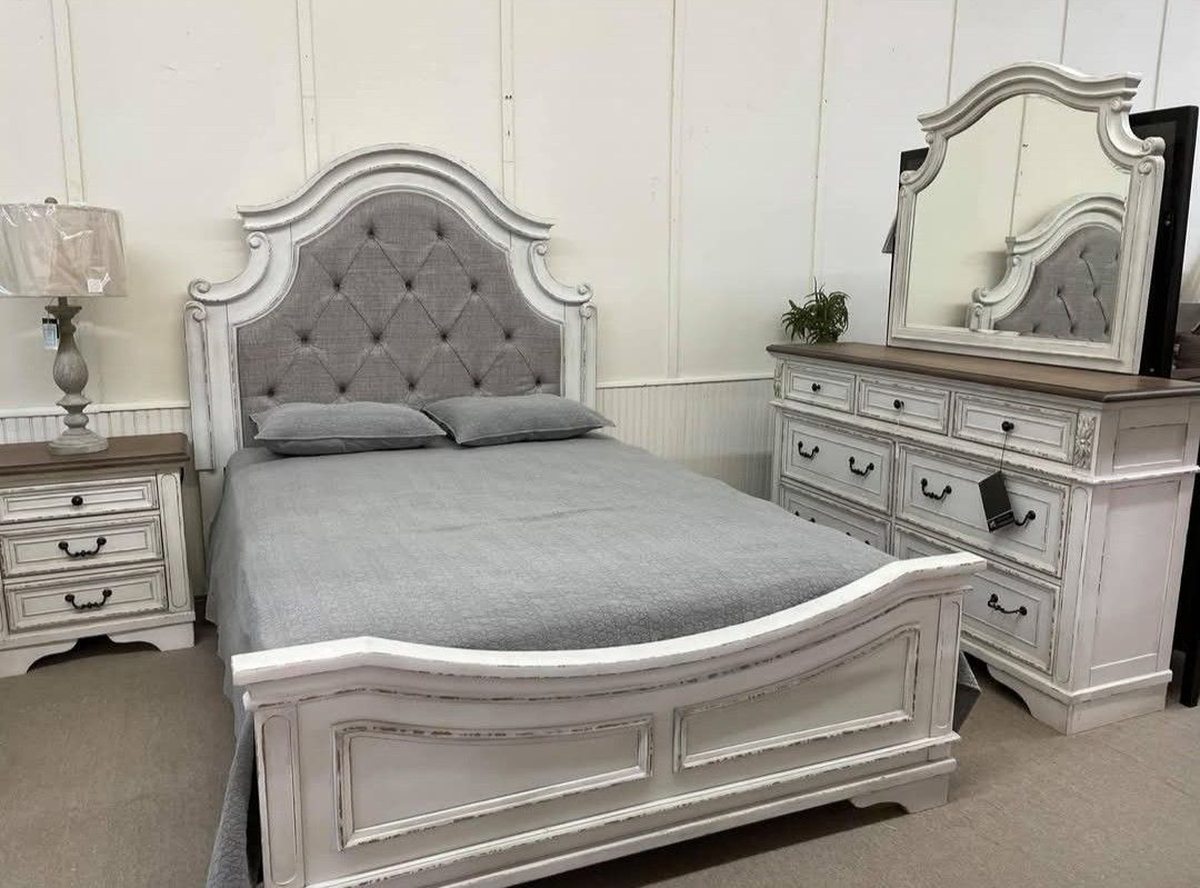AP🎉 Upholstered Panel Bedroom Set - Chipped White-4-Piece (Bed, Dresser, Mirror, Nightstand) Financing & Delivery