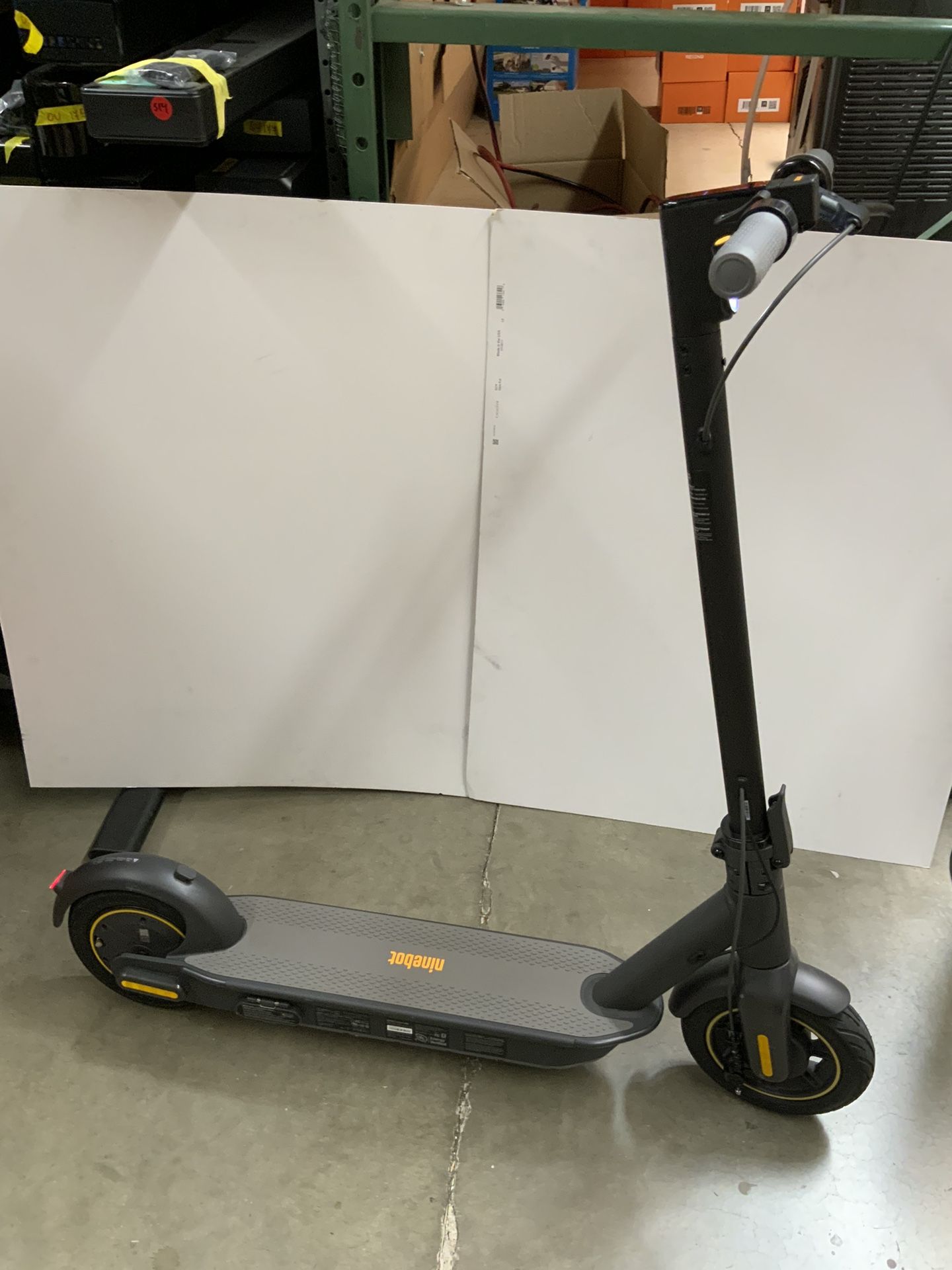 Segway - G30 Max Electric Kick Scooter Foldable Electric Scooter w/40.4 Max Operating Range & 18.6 mph Max Speed - Black #685