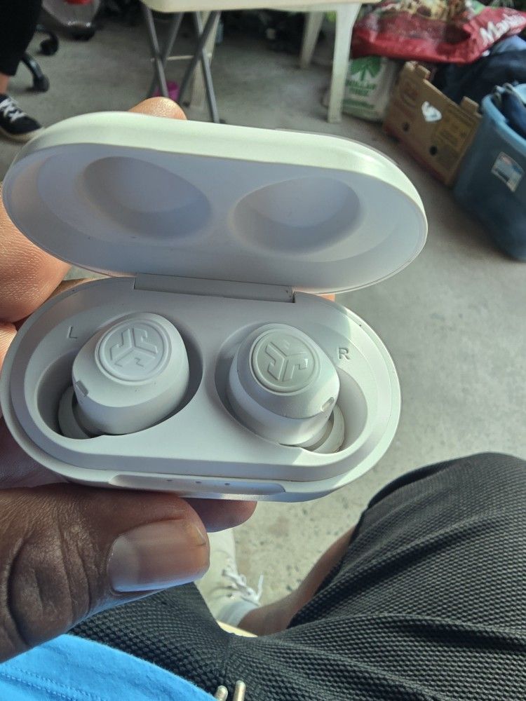 Jlab Earbuds $10