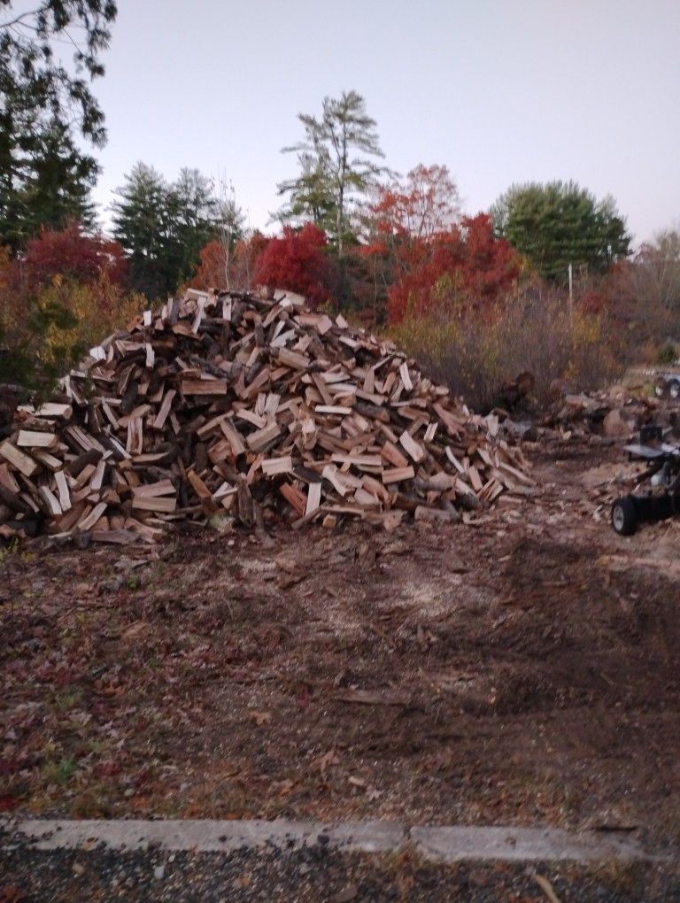 Firewood For Sale.Split and Delivered $300 Per Cord