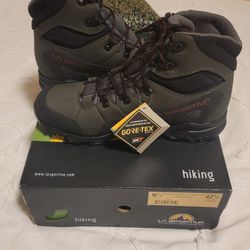La Sportiva Hikingh Boots SIZE 9.5 Men New 