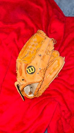 Wilson baseball glove