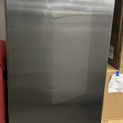 Frigidaire Upright Refrigerator/Freezer