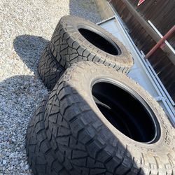 Nitto 305/65R18 12 Ply