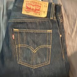  Blue Levi’s 501s 