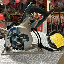 MAKITA CORDES CIRCULAR SAW 7-1/4” In $199