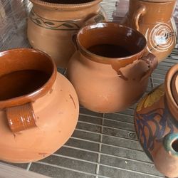 Olla Para Los Frijoles Sin Pintura Afuera.