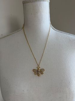 Vintage Gold Tone Bee Pendant Necklace with Rhinestone Accents