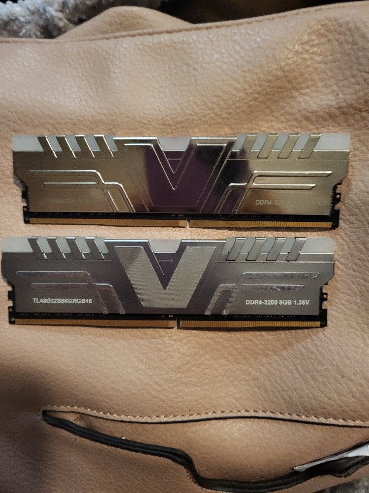 V-Color Skywalker Prism RGB 16GB (2 x 8GB) DDR4-3200 desktop memory