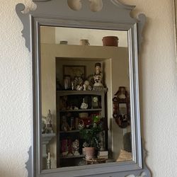 Chippendale Federal Antique Mirror