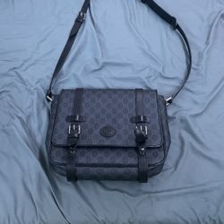Gucci Cross Body 