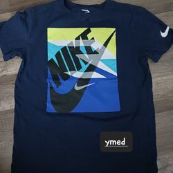 Kids Shirts Sizes On Pics $5 Each