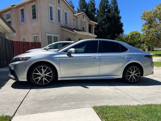 2023 Toyota Camry  se