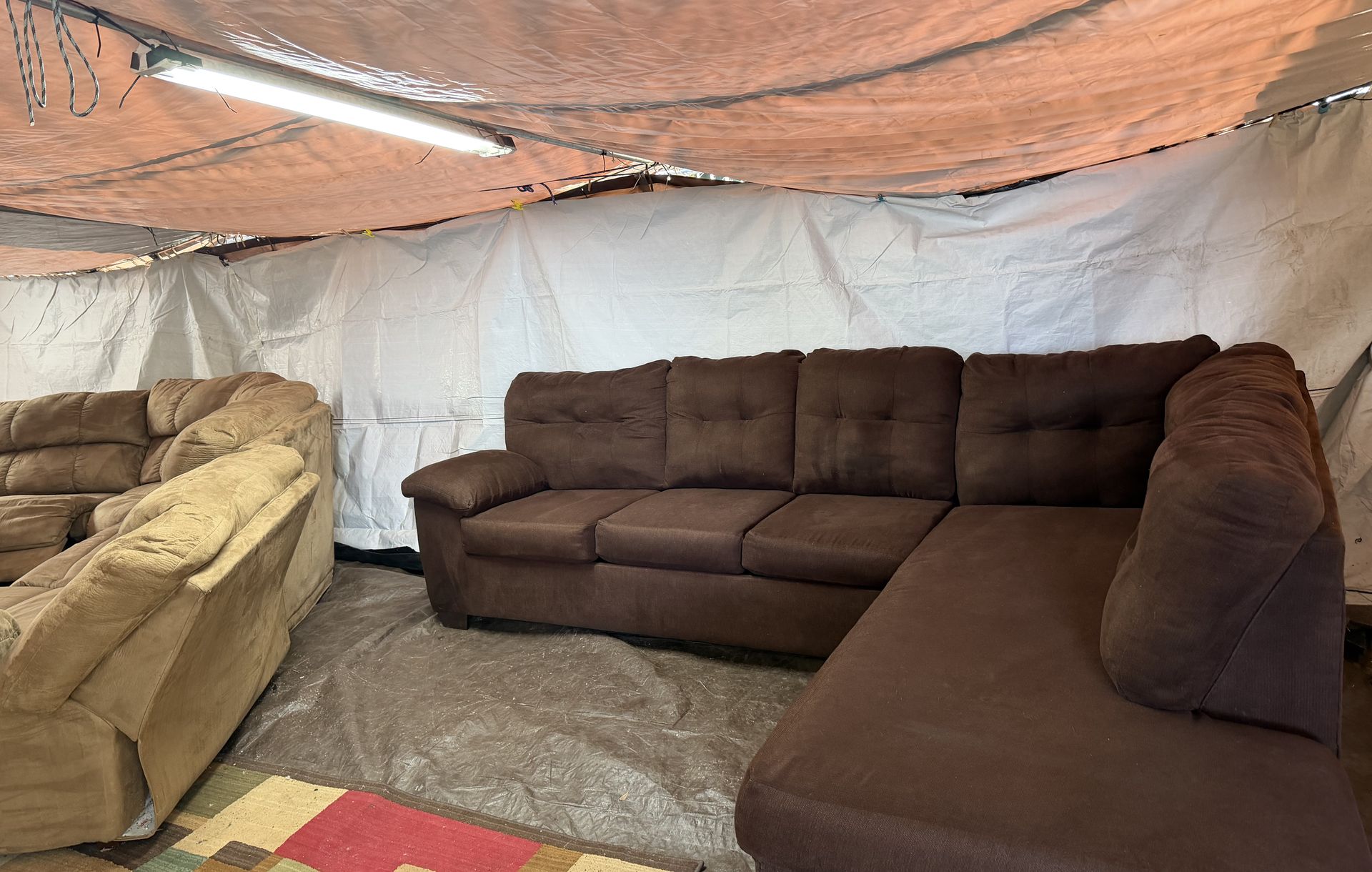 Brown couch good condition clean we sell all the time delivery 40 local